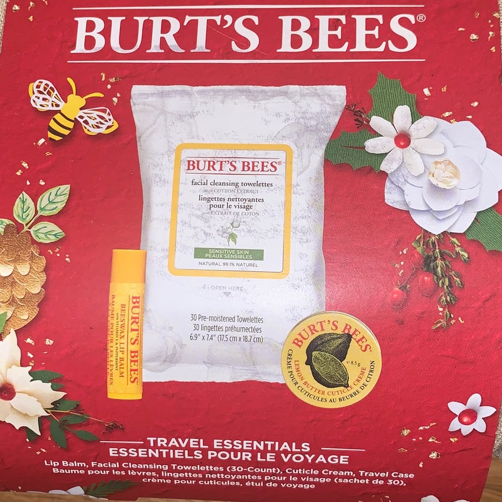 Burt’s Bees Travel Essentials Kit